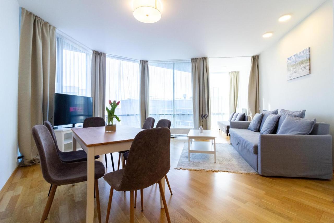 Elija Swan-Toy Apartments Šventoji Buitenkant foto