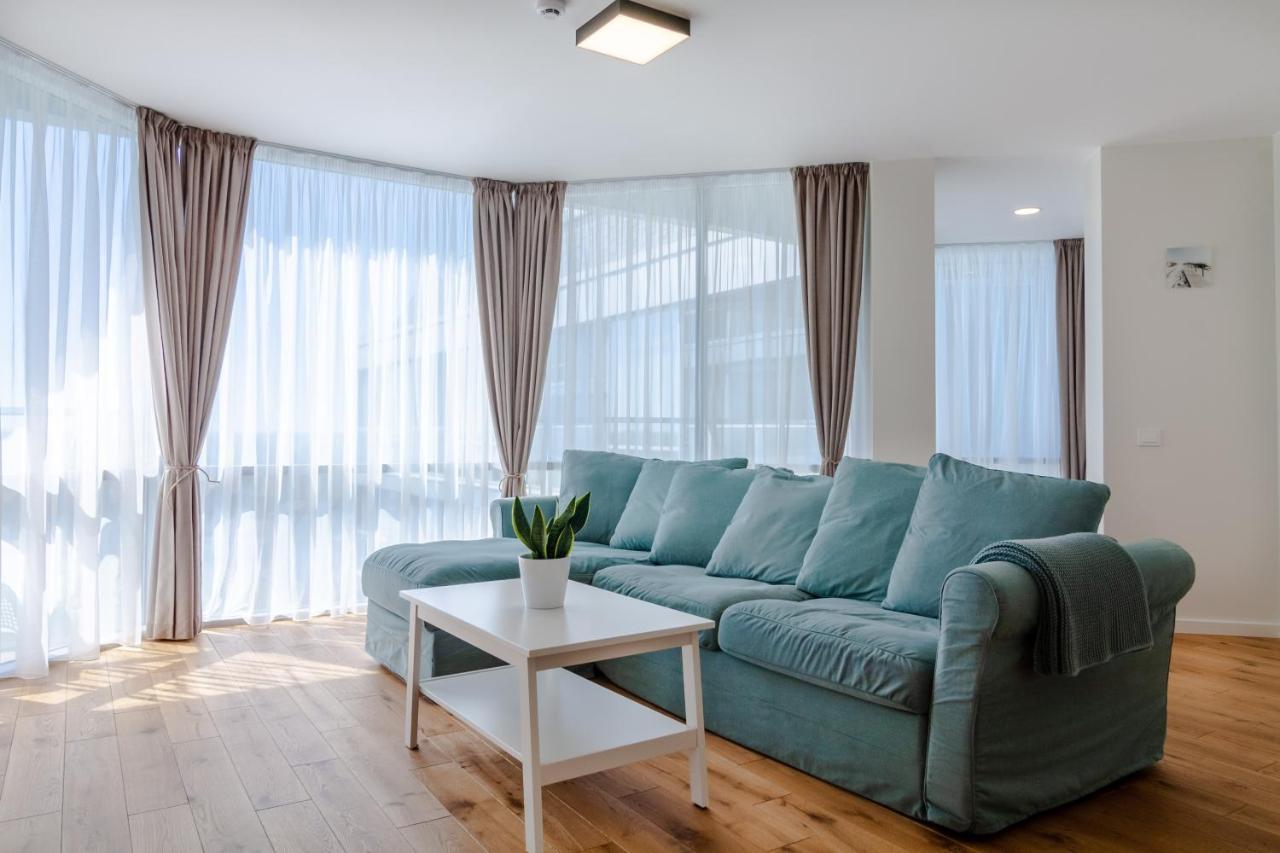 Elija Swan-Toy Apartments Šventoji Buitenkant foto