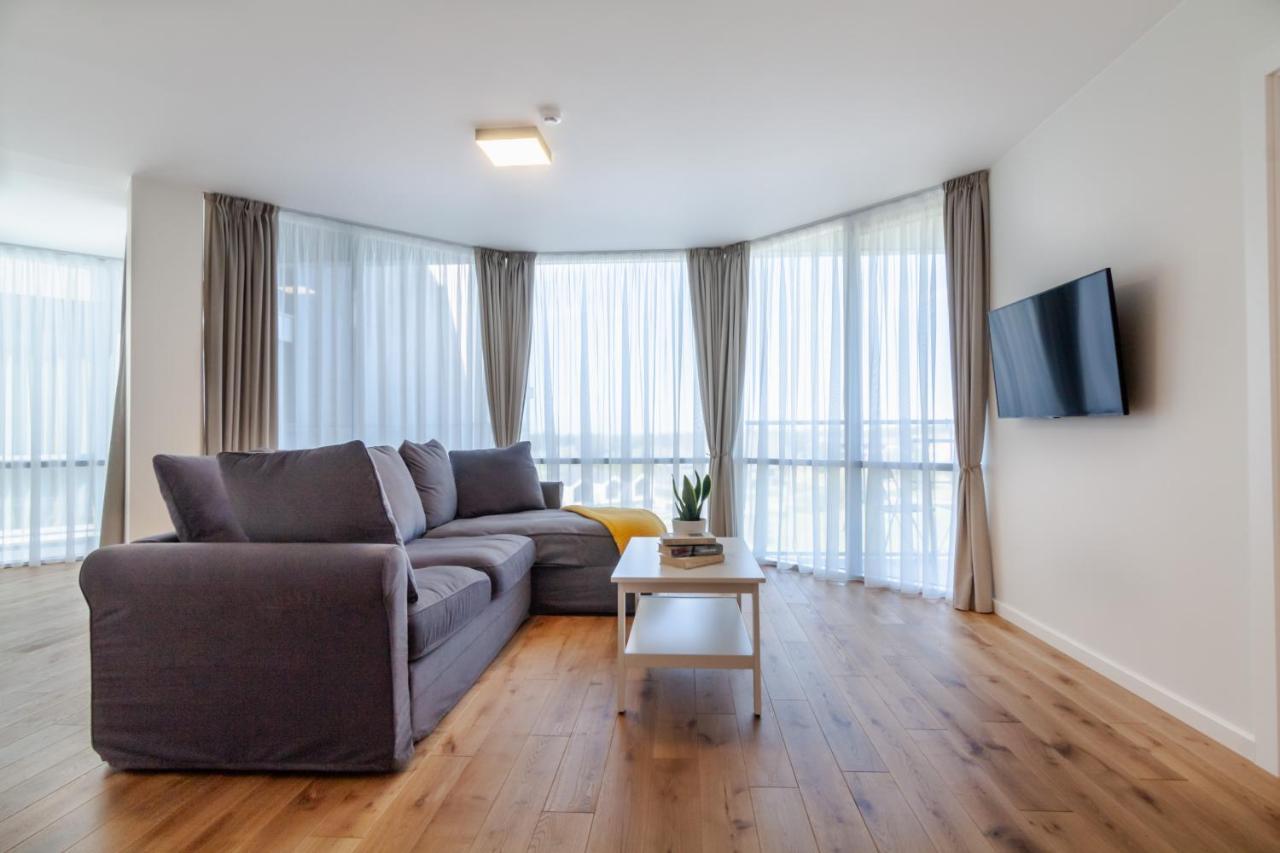Elija Swan-Toy Apartments Šventoji Buitenkant foto