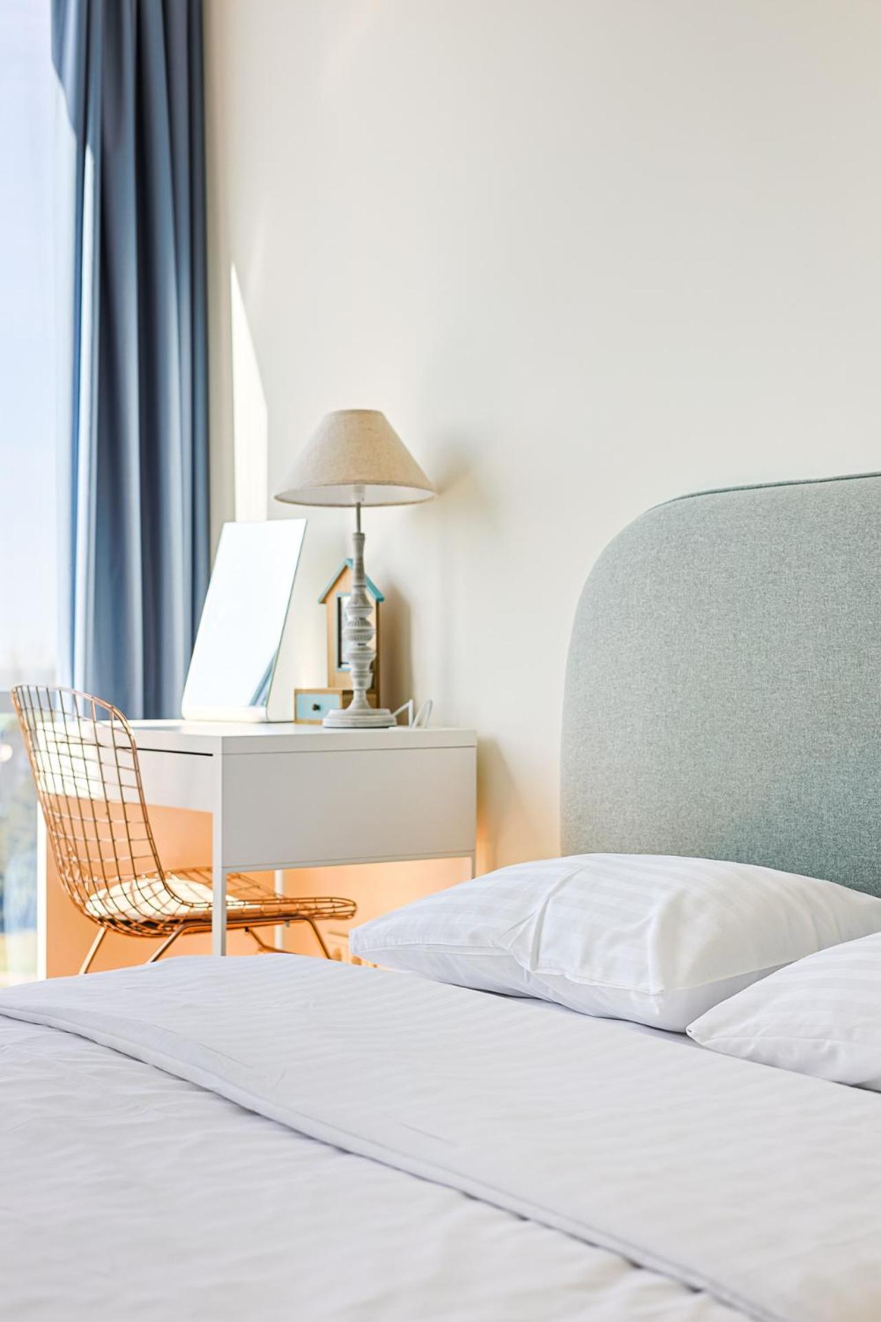 Elija Swan-Toy Apartments Šventoji Buitenkant foto
