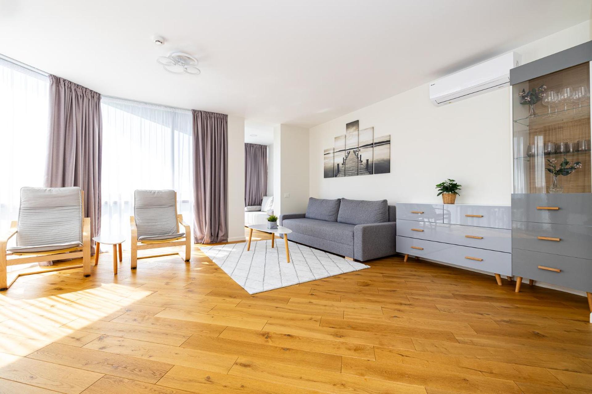 Elija Swan-Toy Apartments Šventoji Buitenkant foto